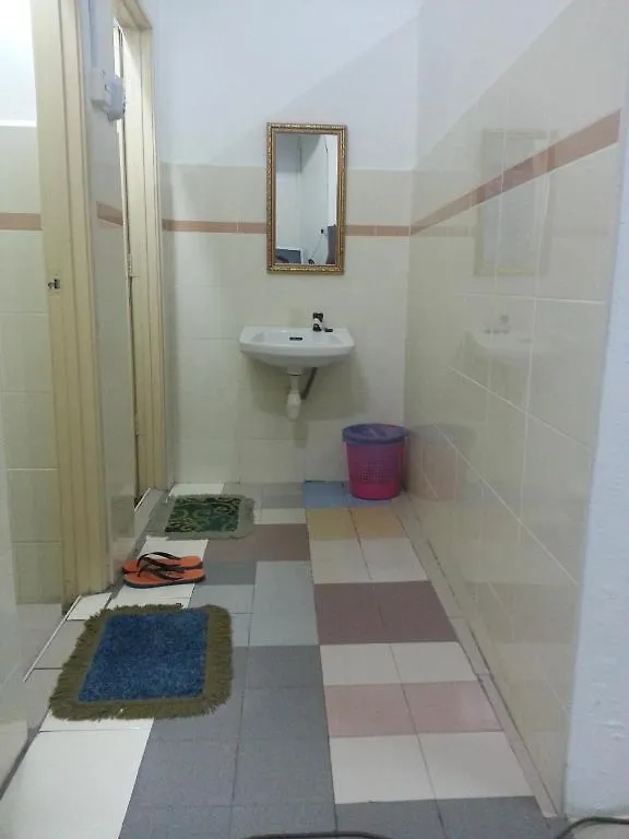 ** Hotel Spot On 90870 Karim Ct Guest House Malacca Malaysia