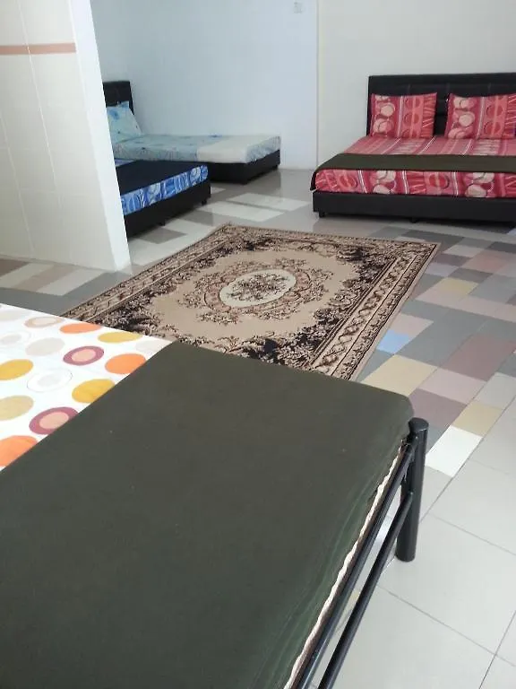Spot On 90870 Karim Ct Guest House Malacca Hotel